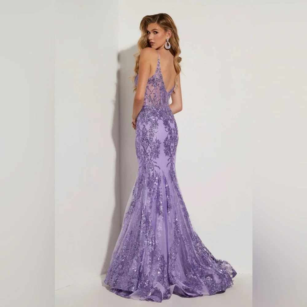 LILAC PROM DRESS - Picture 5 of 6
